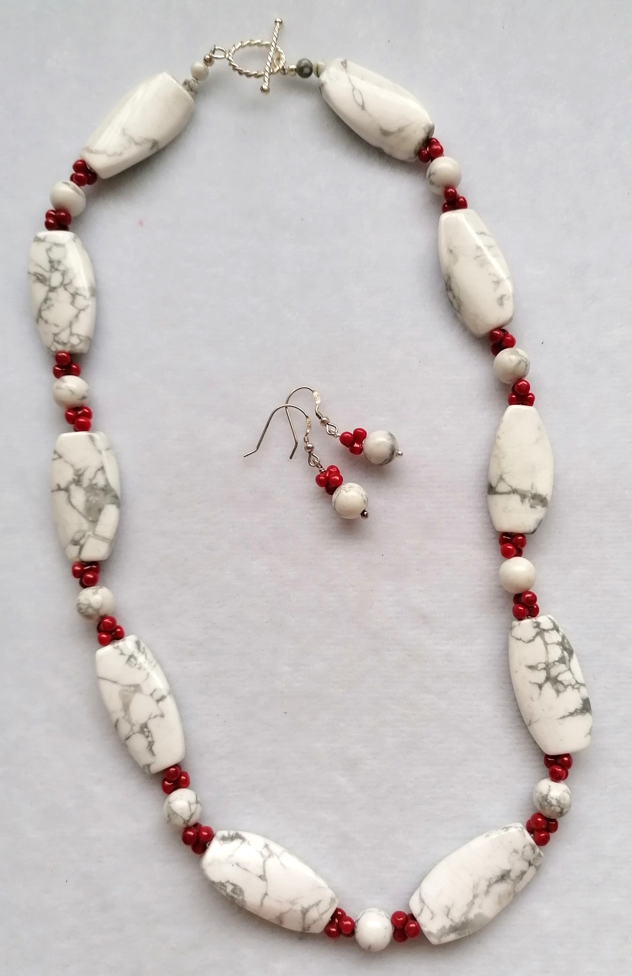 Howlite & Coral