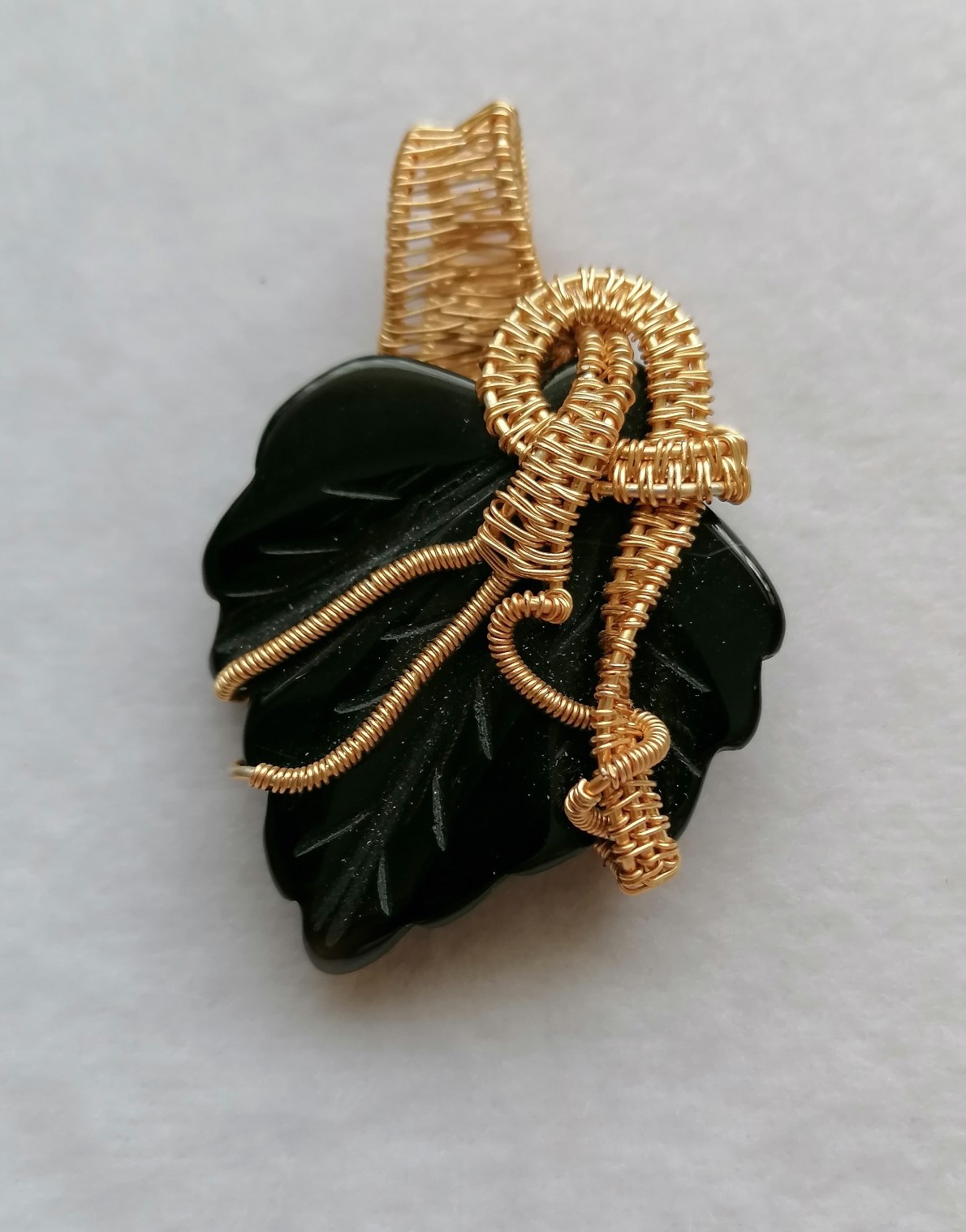 Black Agate Leaf