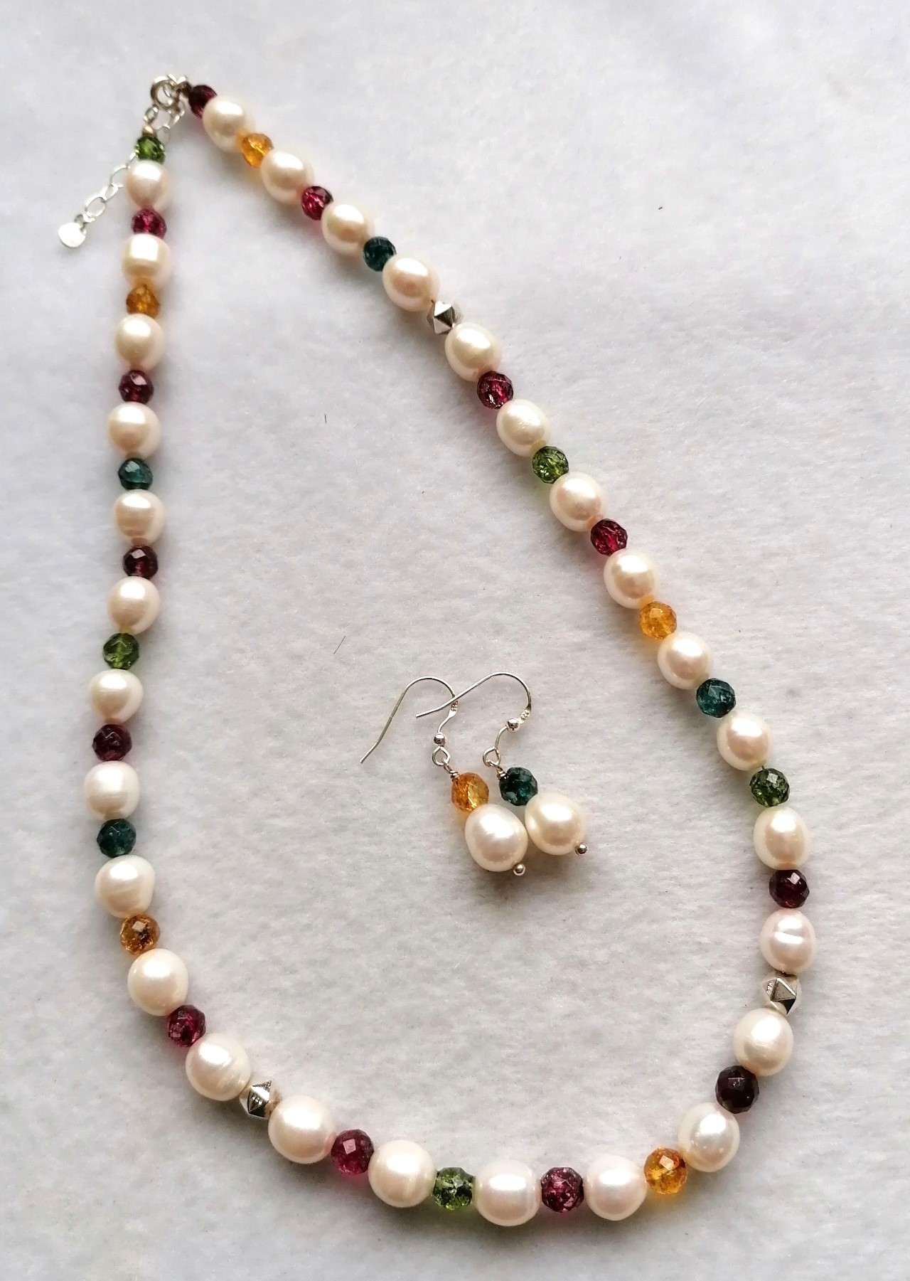 Freshwater Pearl with Multi-colour Agate