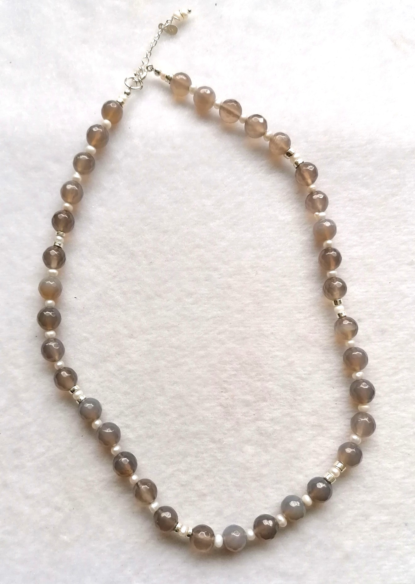 Grey Quartz with Freshwater Pearl