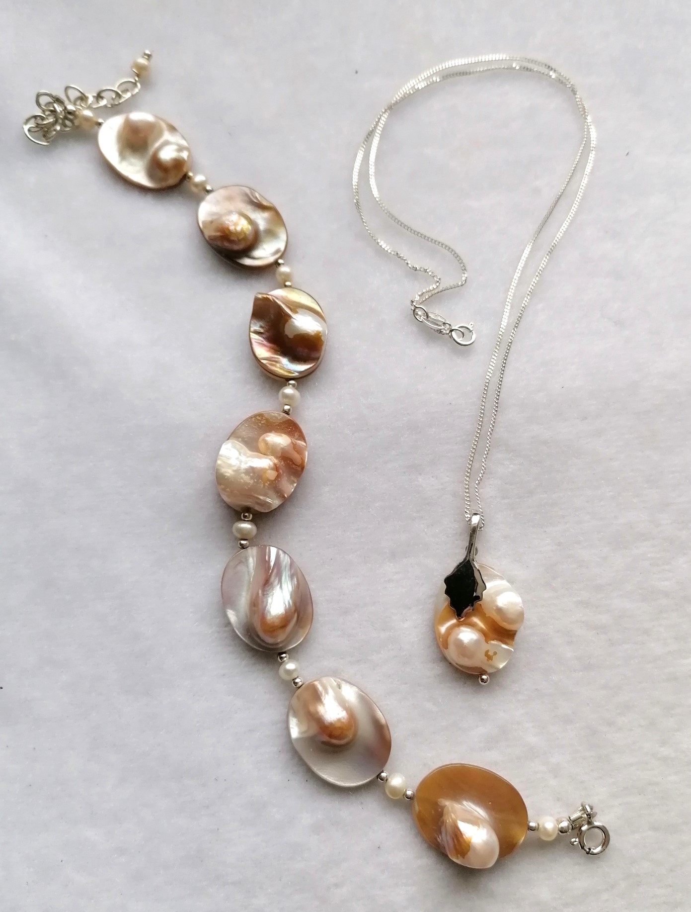 Mabe Pearl with Necklace