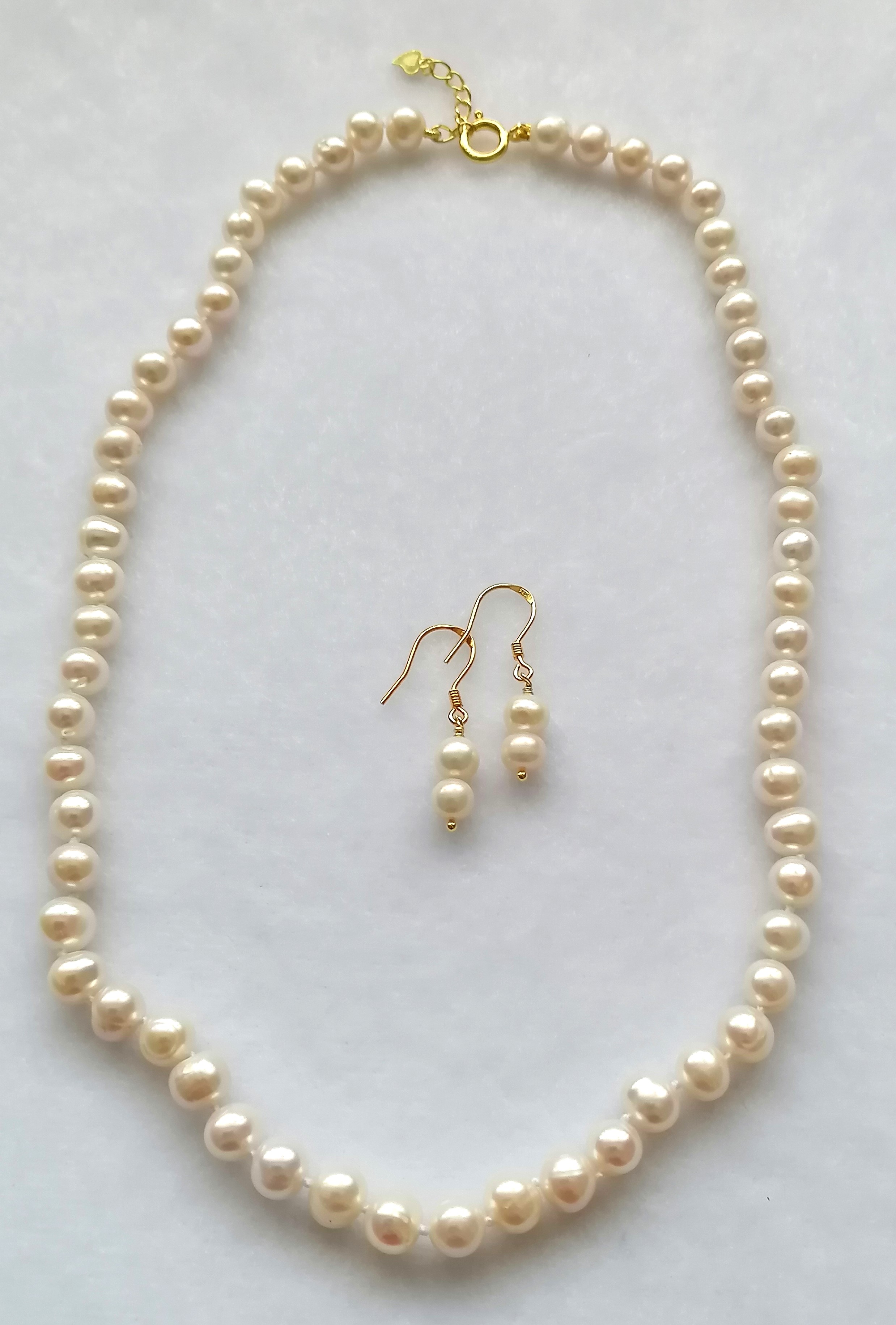 Knotted Freshwater Pearl