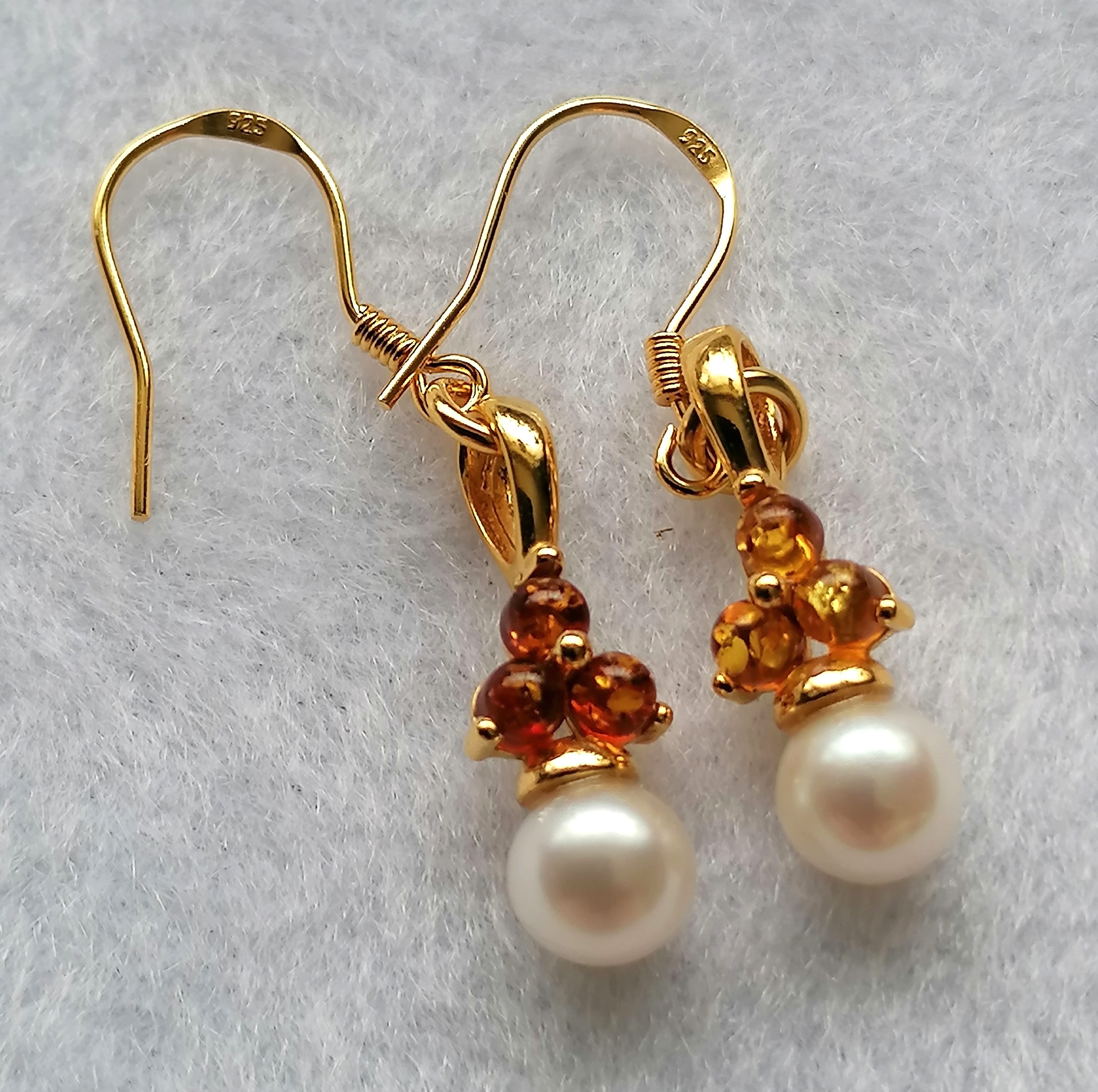 Amber with Freshwater Pearl Drop